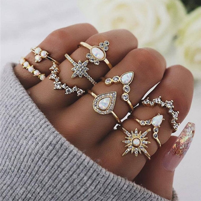 Exclusive set of 8 to 12 rings