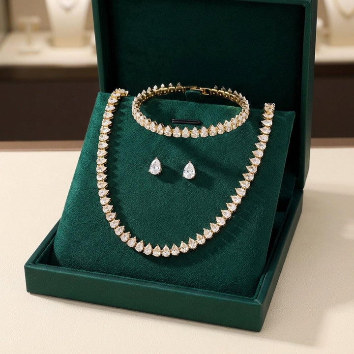 Stunning Clear Round Cubic Zirconia Complete Bridal Set