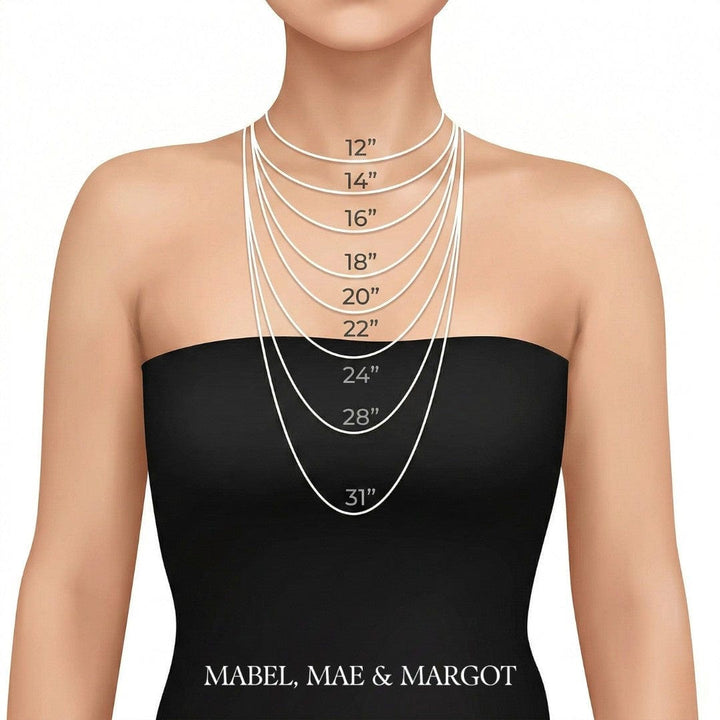 Clover-Shaped Gold Necklace Featuring a Heart-Shaped Zircon Pendant