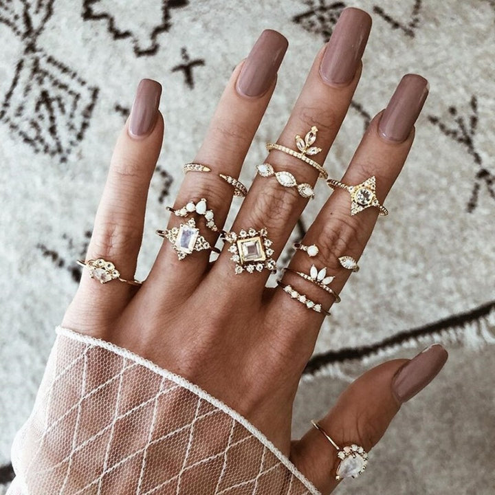 Exclusive set of 8 to 12 rings