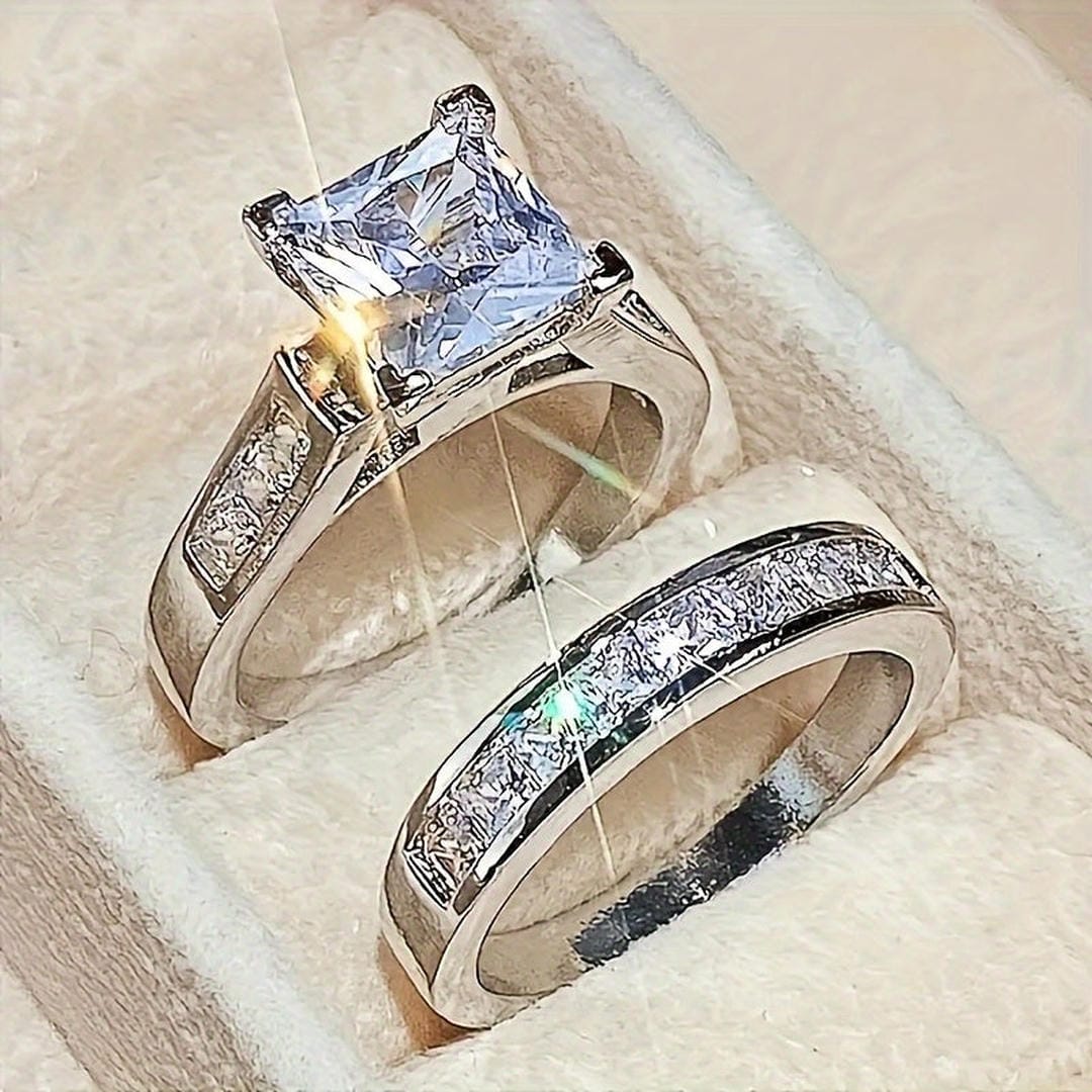 Elegant Zirconia Commitment Ring Set