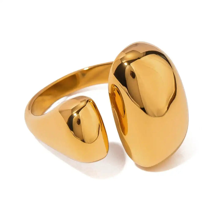 Sleek Gold Wave Ring