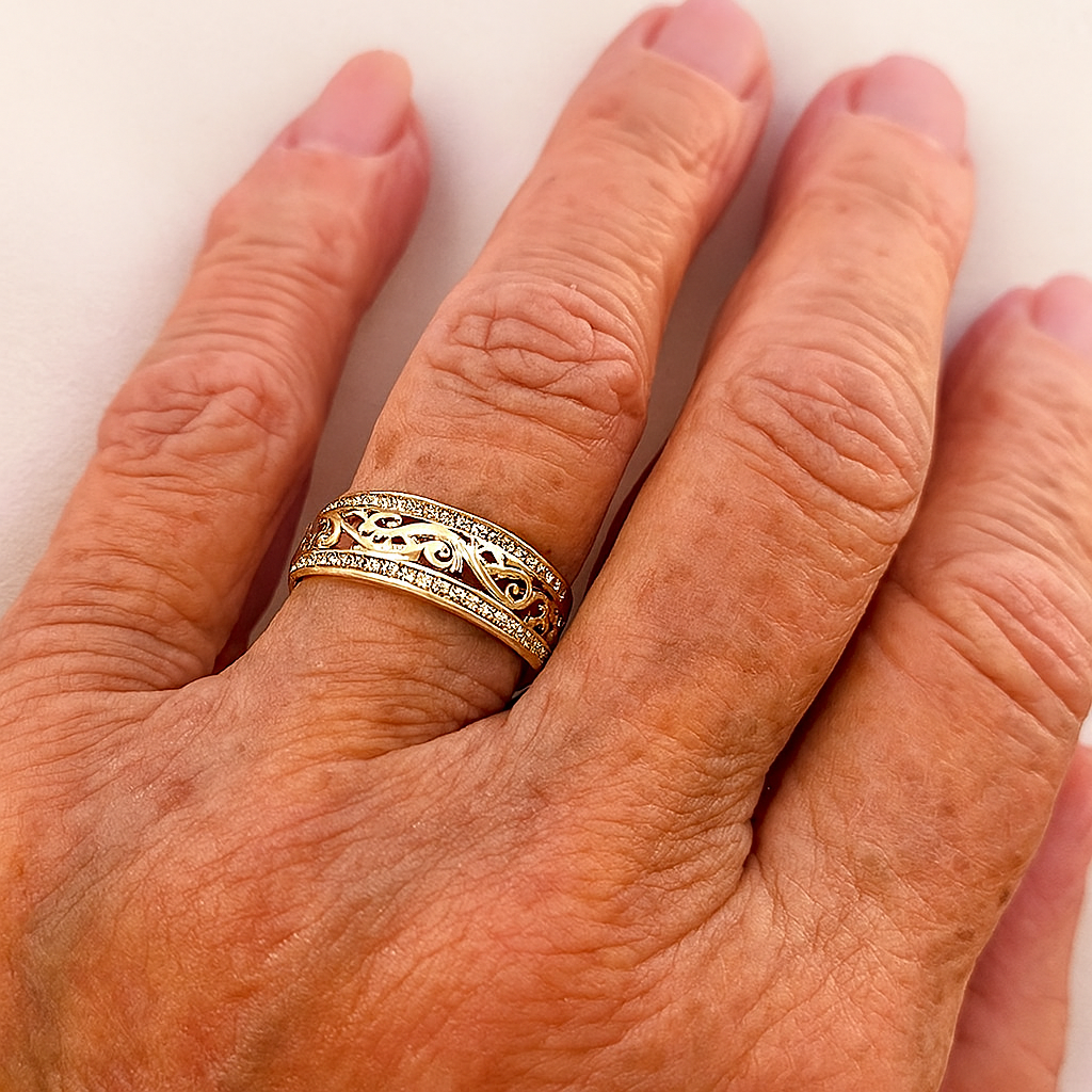 Luminous Hollow Gold Band