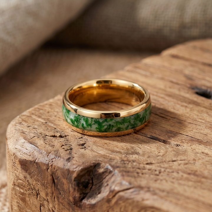 Emerald Green Gold Inlaid Ring