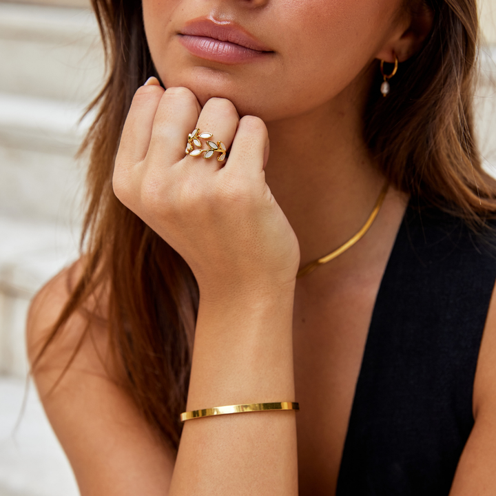 Golden Leaf Design Ring