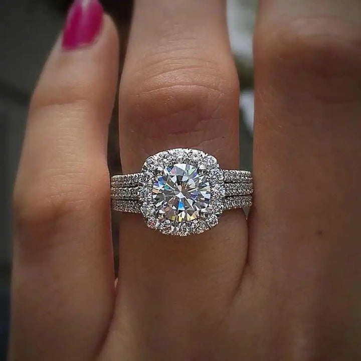 Cushioned Halo Pavé Statement Band