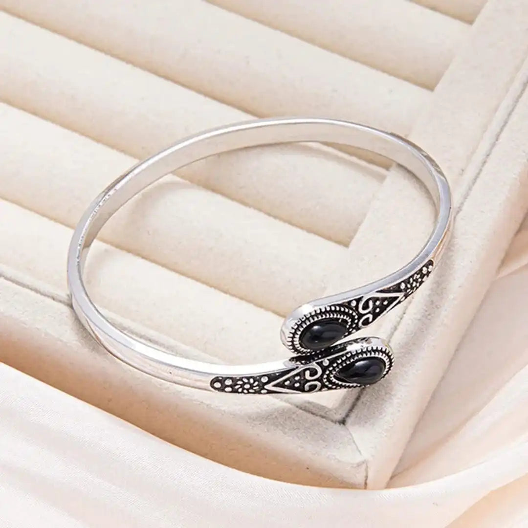 Retro Bracelet Featuring Vibrant Gemstones and Tribal Motifs
