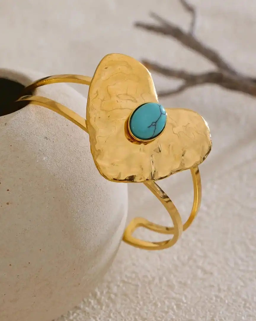 Retro Gold Inlaid Turquoise Heart Jewelry Set: Earrings, Ring & Bracelet