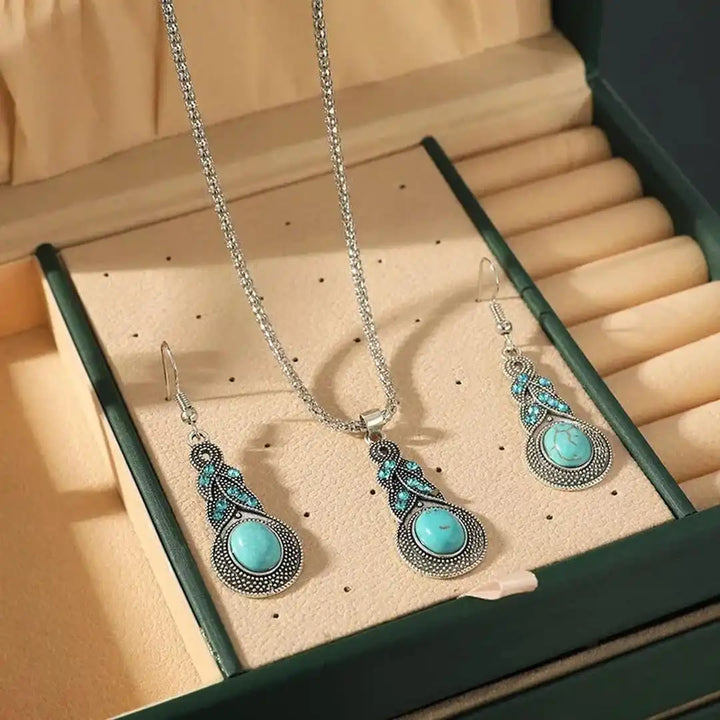 Retro Turquoise Pendant Necklace and Earring Set