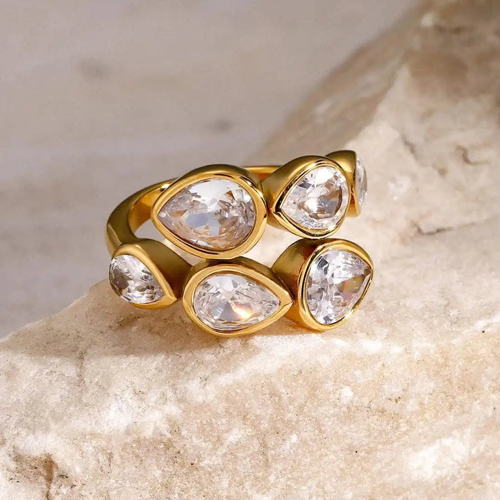 Five-Stone Teardrop Cluster Band