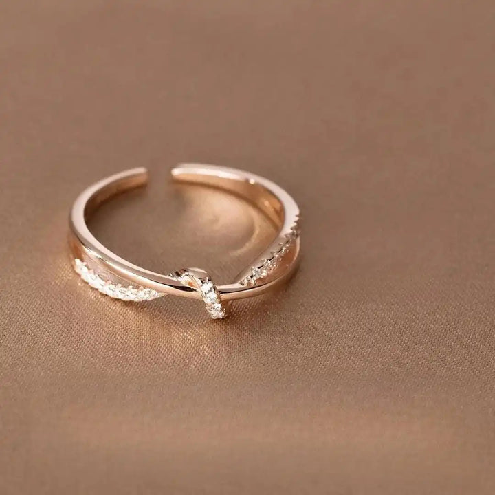 Timeless Cross Knot Band