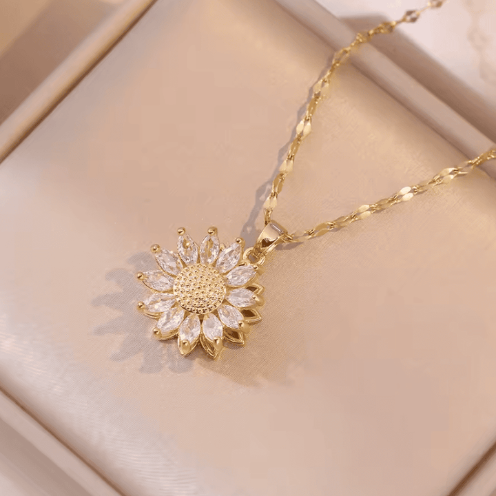 Chic Silver Sunflower Zircon Jewelry Set: Necklace and Earrings