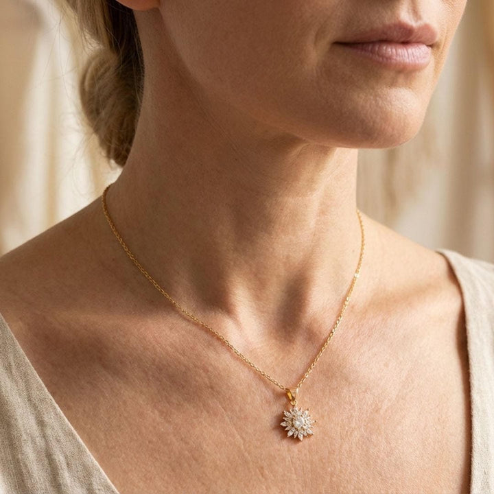 Chic Silver Sunflower Zircon Jewelry Set: Necklace and Earrings