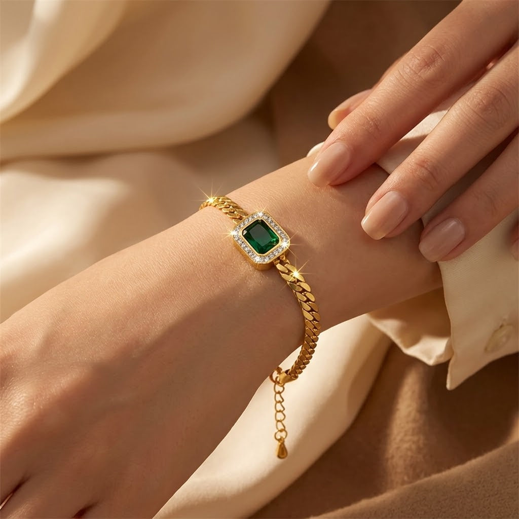 Emerald and Gold Chain Bracelet