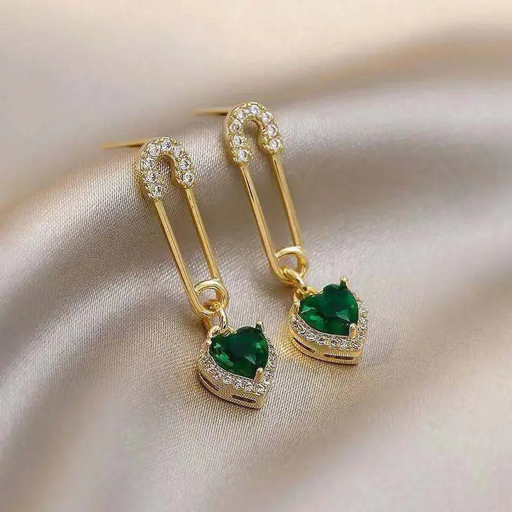 Amarisse Viridelle Emerald Dangle Earrings