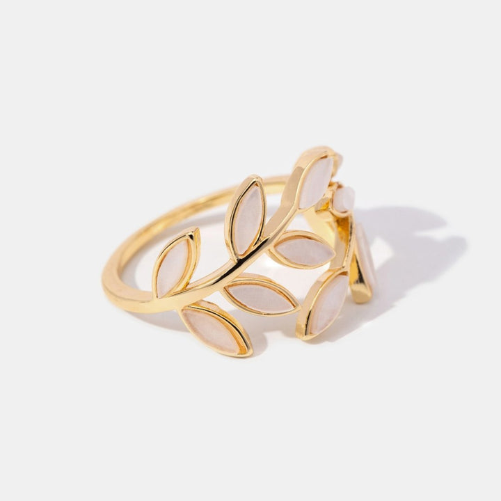 Golden Leaf Design Ring