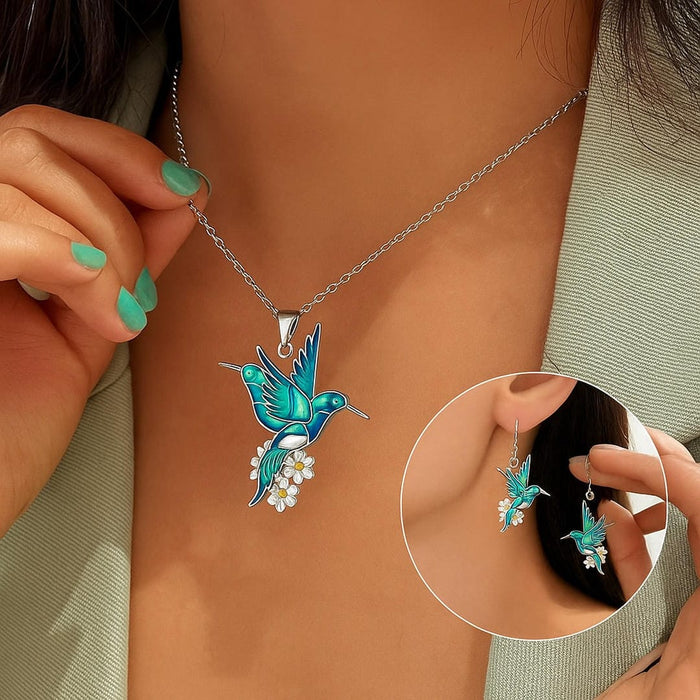 Stunning Hummingbird Pendant Necklace with Coordinating Earrings