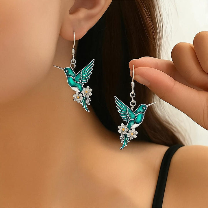 Stunning Hummingbird Pendant Necklace with Coordinating Earrings