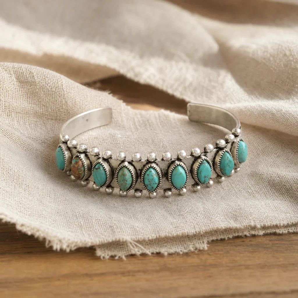 Elegant Turquoise Gemstone Bracelet