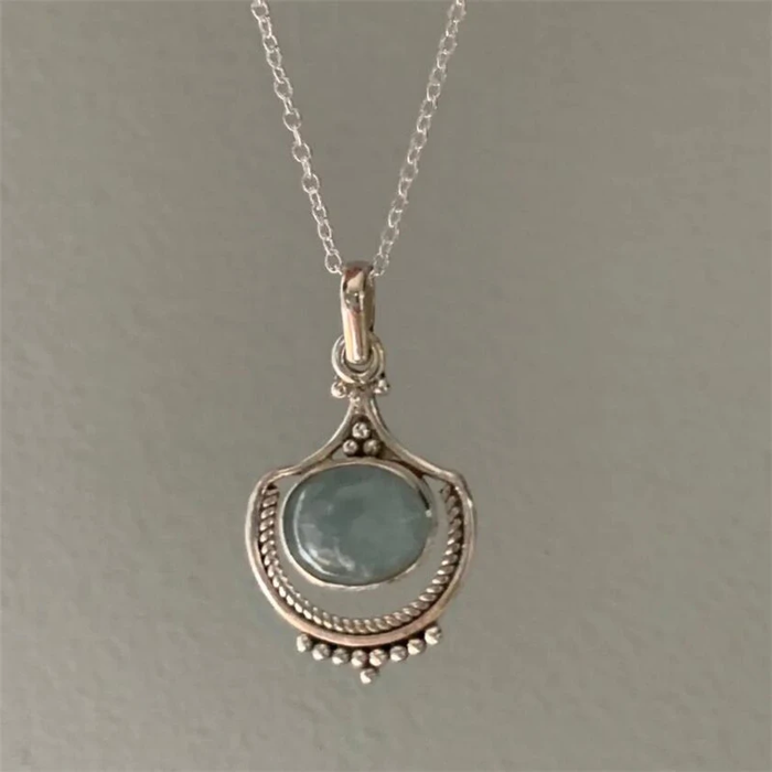 Retro Green Gem Necklace