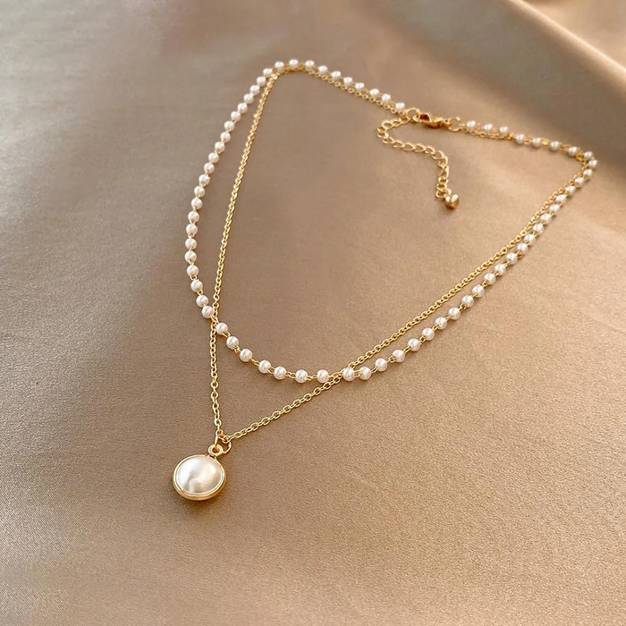 Sophisticated Pearl Necklace