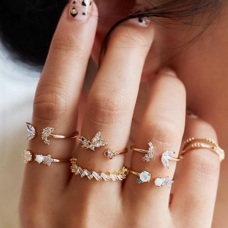 Exclusive set of 8 to 12 rings