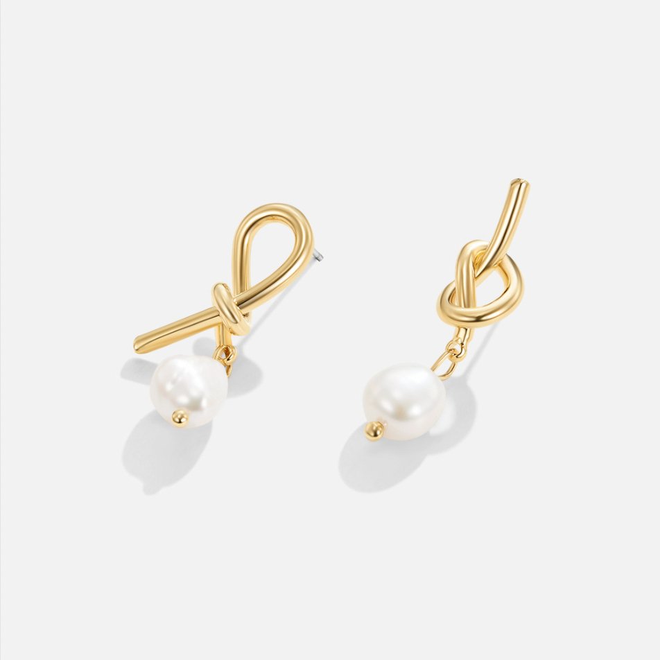 Twisted Gold & Freshwater Pearl Earrings