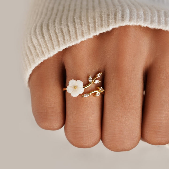 Gold Leaf and Flower Open Ring